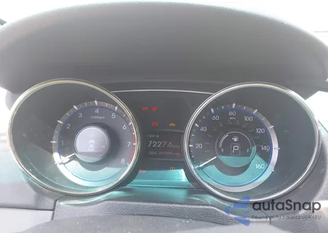 2011 Hyundai Sonata Se z USA, uszkodzony, nr VIN 5NPEC4AC3BH030726